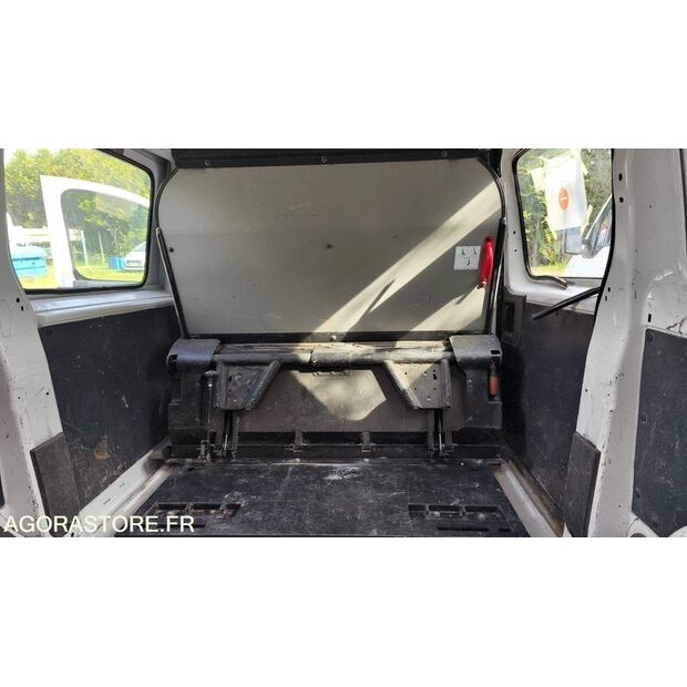 2008 Peugeot Expert-40033886