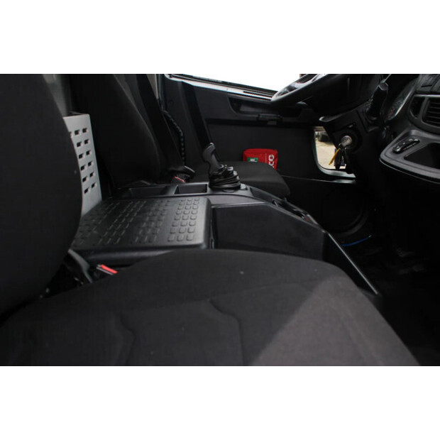 2018 Iveco EUROCARGO 120E18-40034369