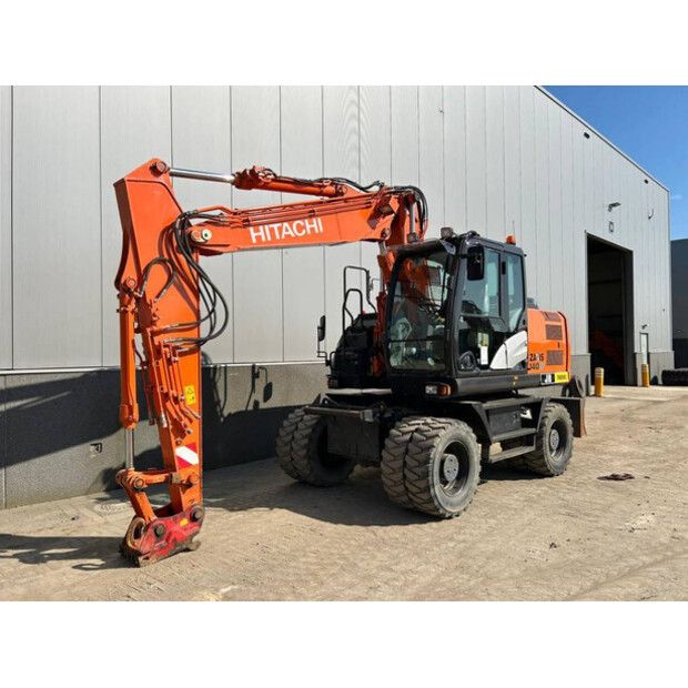 2015 Hitachi ZX140W-5B-40035228