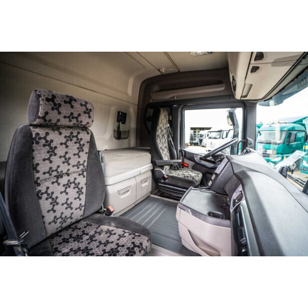 2017 Scania R450-40038452