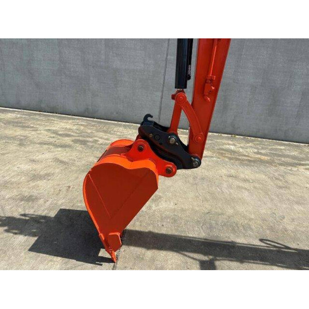 2015 KUBOTA KX155-5-40040591