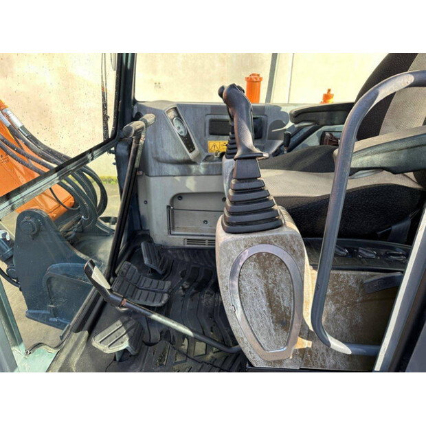 2017 Hyundai R60VS-40040827