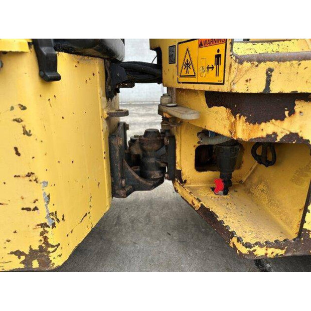 2005 DYNAPAC CC800-40042026