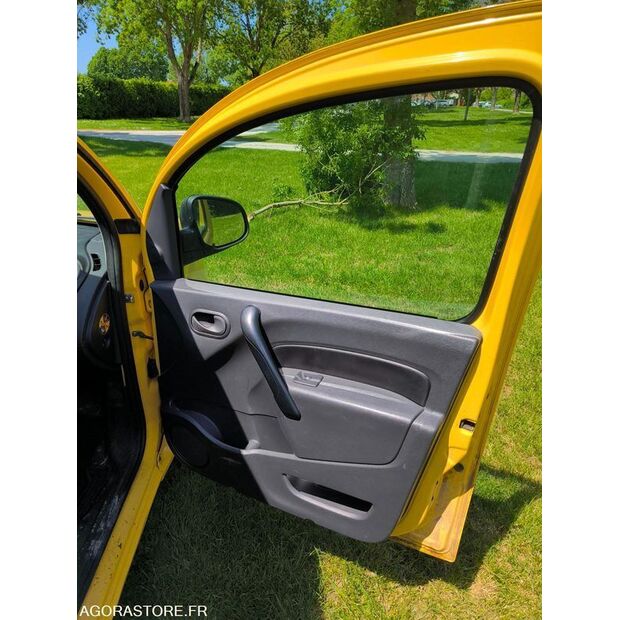 2017 رينو Kangoo-40056342