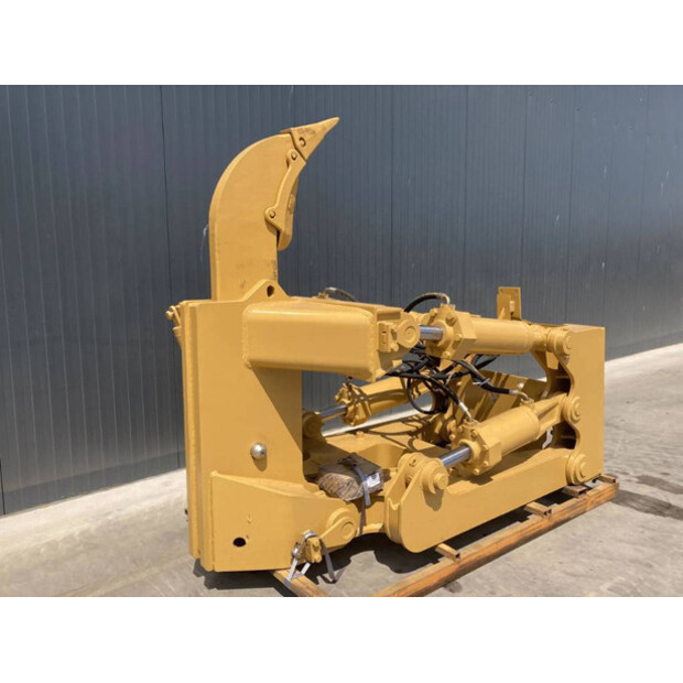 2025 كاتربيلر D8R-40069387