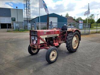 Image for TRACTORS International 423