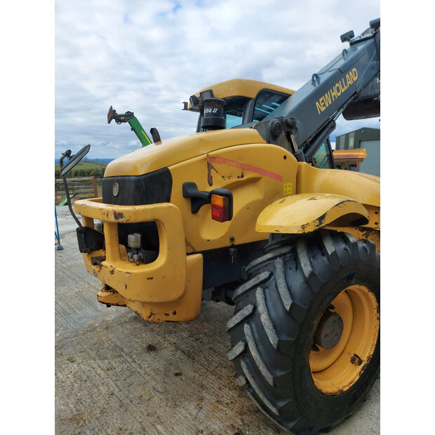 2000 New Holland Holland LM420-40119898