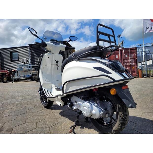 VESPA Sprint-40136188