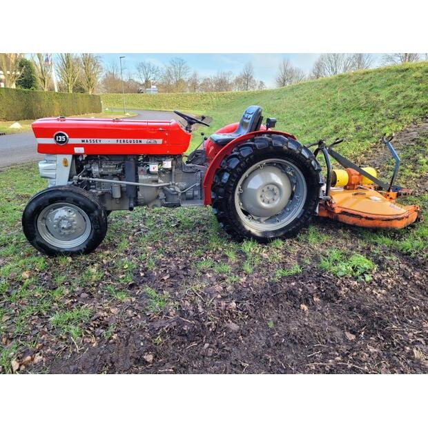 Massey Ferguson 135 smalspoor-40136233