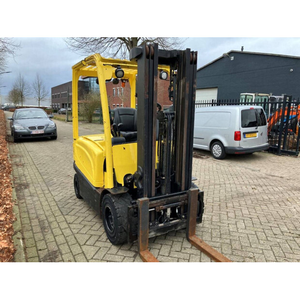 2017 Hyster J2.5XN-40138330