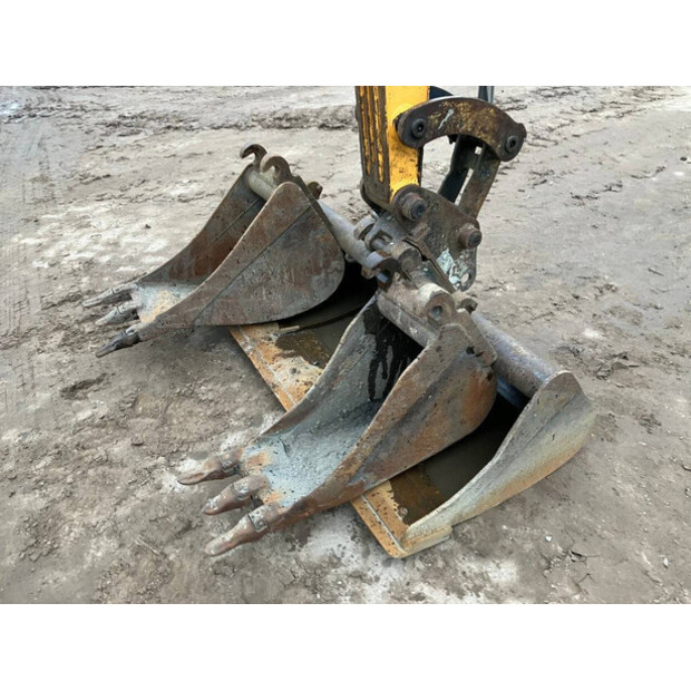 2015 Hyundai Robex 60CR-9A-40138497