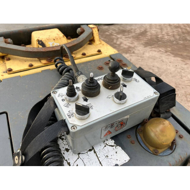 2000 BOMAG BMP 851-40138618