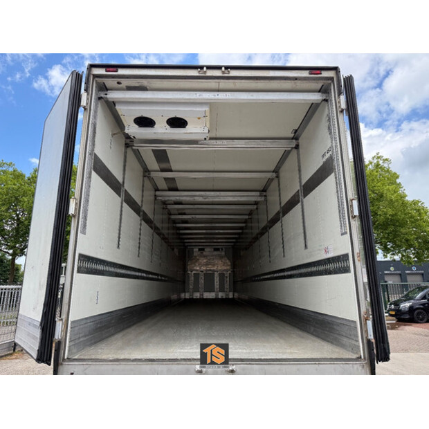 2015 Krone Cool Liner-40160097