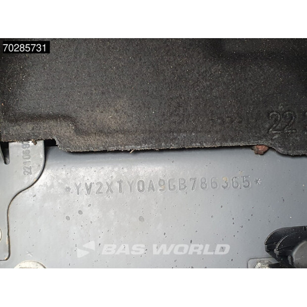 2016 فولفو FMX 460-40163920