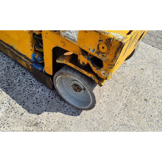 1998 جيني GS1930-40178797