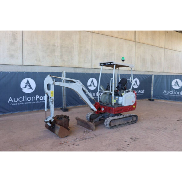 2014 TAKEUCHI TB216-40180868