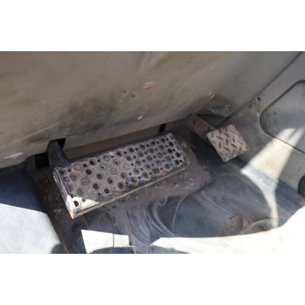 2010 كاتربيلر TH514-40181677