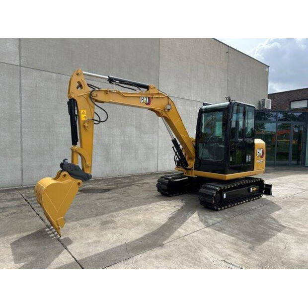 2018 Caterpillar 305.5E2-40182870