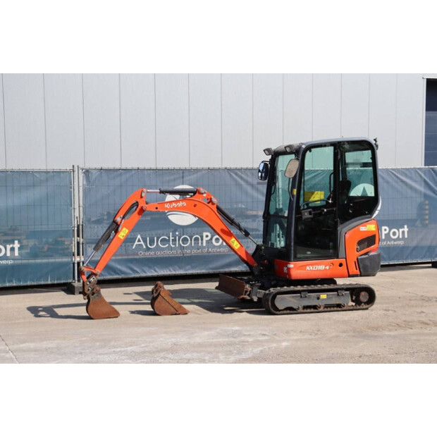 KUBOTA KX018-4-40183855
