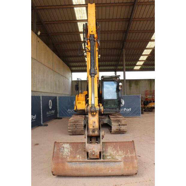 2016 JCB JS131LC-40187415