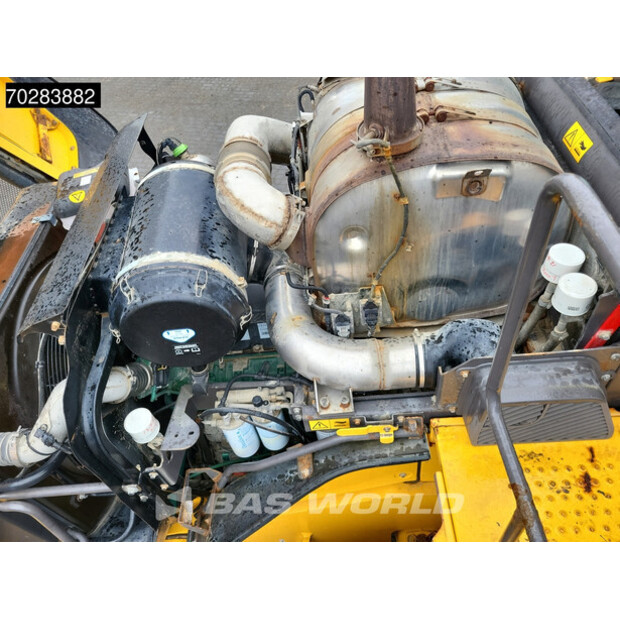 2015 فولفو L150H-40209709