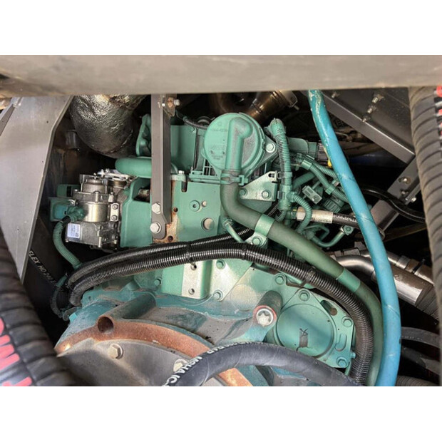 2020 Volvo P 6870D-40210304