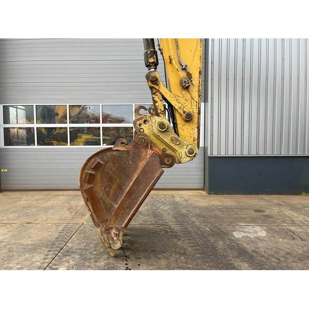 2009 Caterpillar 324DL-40211839