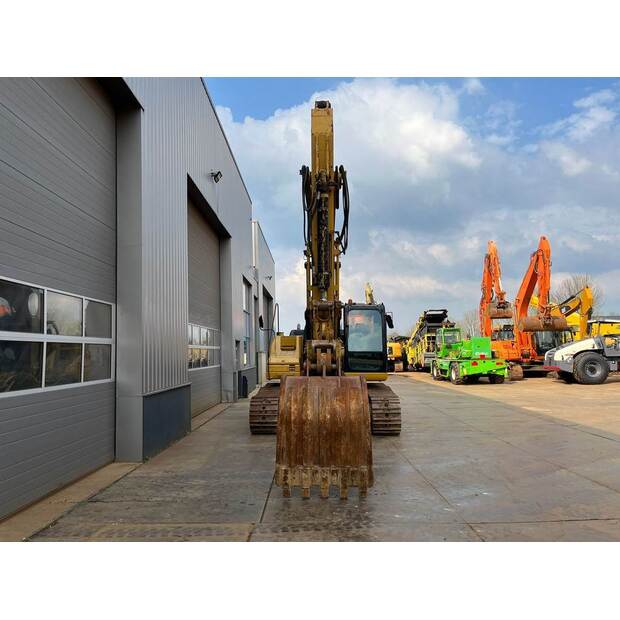 2009 Caterpillar 324DL-40211868