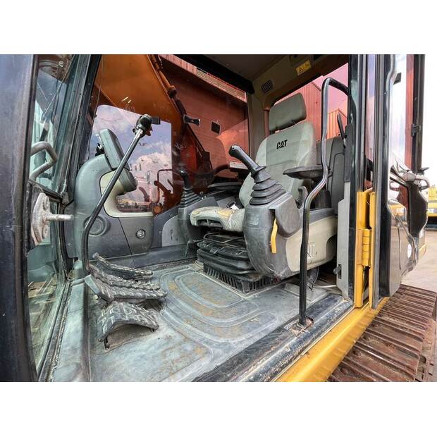 2009 Caterpillar 324DL-40211870