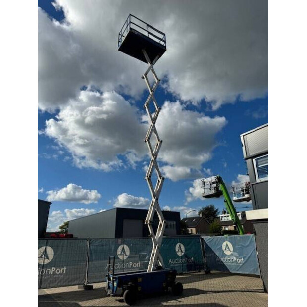 2013 Holland Lift HL-11816-40229023