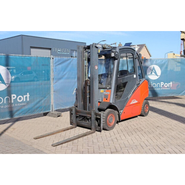 2004 Linde H25T-40231838