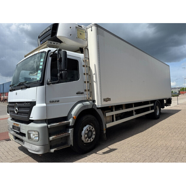 2007 Mercedes-Benz AXOR 1928-40233087