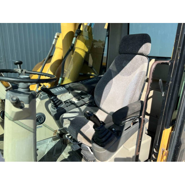 2004 Caterpillar M316C-40263843