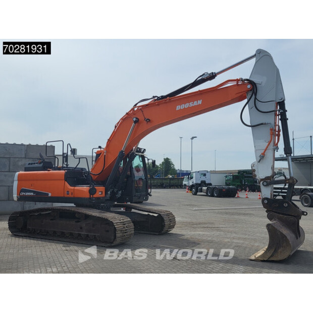 2020 دووسان DX255LC-5-40266019
