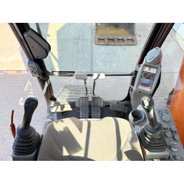2014 هيتاشى ZX350LCN-5B-40284627