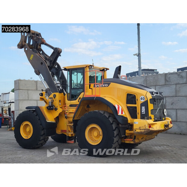 2017 فولفو L150H-40285242