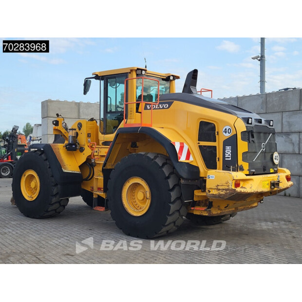 2017 فولفو L150H-40285246