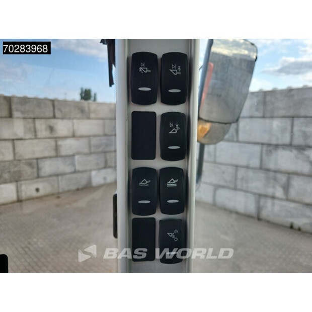 2017 فولفو L150H-40285285