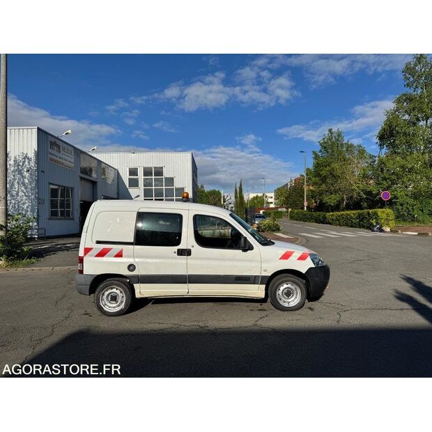 2010 سيتروين BERLINGO-40303111