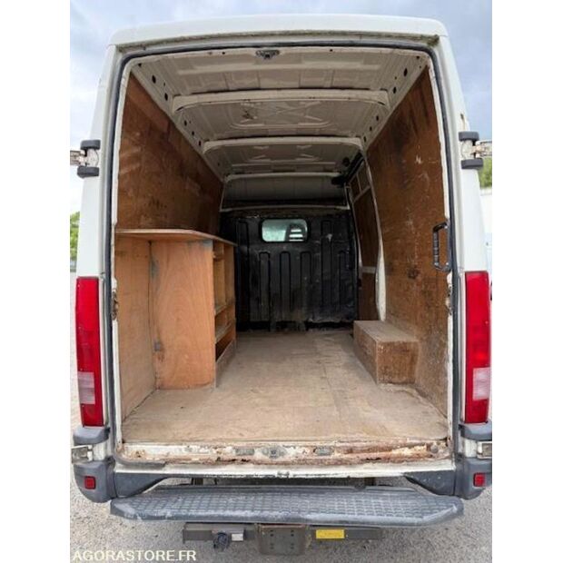 2003 Iveco 29L12-40303318