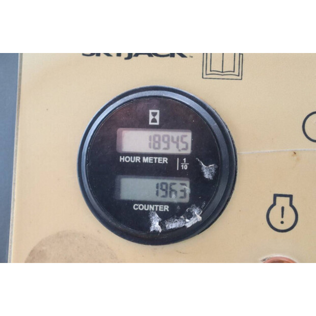 2015 سكايجاك SJ 63AJ-40306500