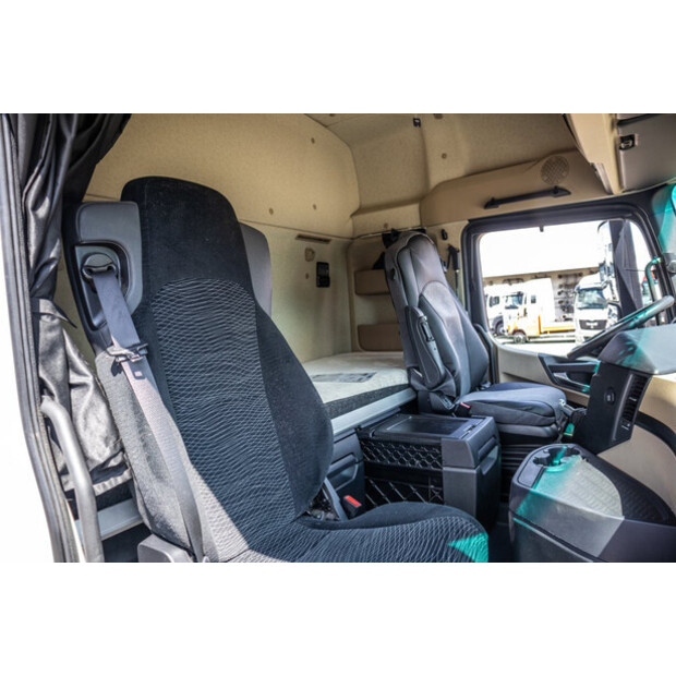 2017 Mercedes-Benz Actros 1845 LS-40322077