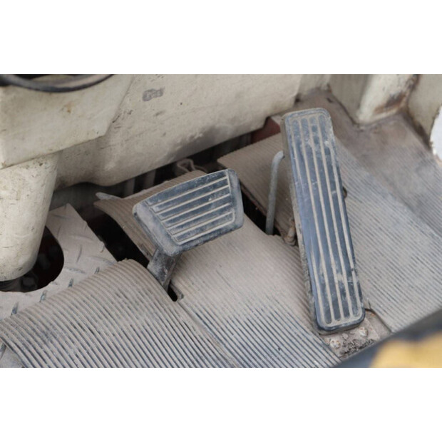 نيسان UM01L18U-40323250