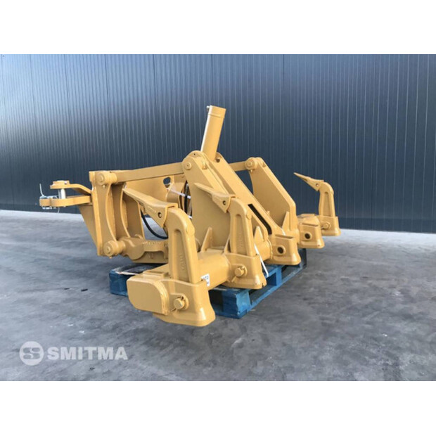 2025 كاتربيلر 12M-40323522