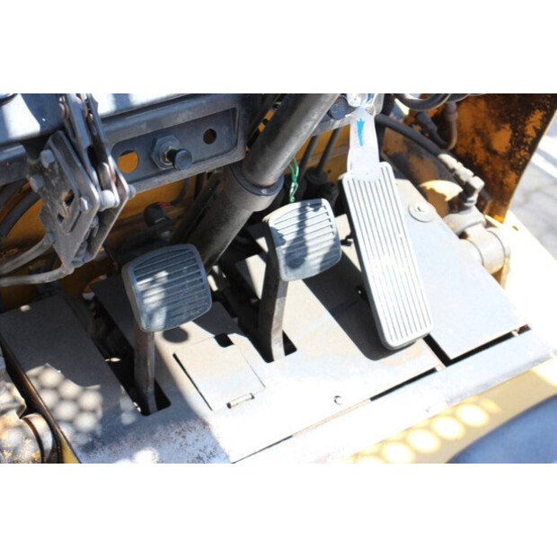 1986 Komatsu FD15H-14-40323841