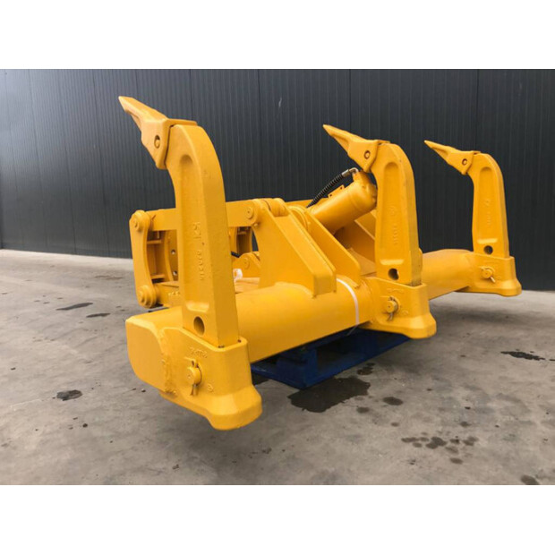 2024 كوماتسو D61-40325748