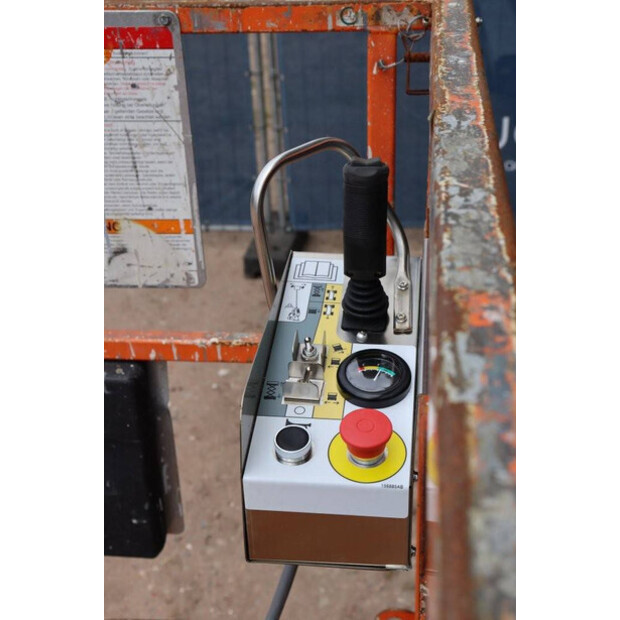 2011 SkyJack SJ III - 3220-40326550
