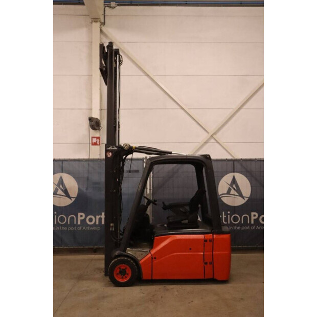 2011 ليندي E16L-01-40327351