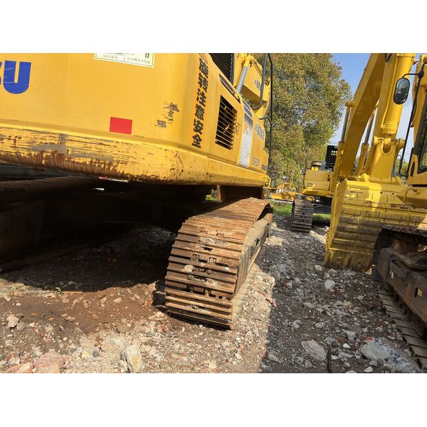 2021 Komatsu PC400-8R-40328329