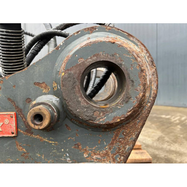 2012 OilQuick OQ70/55-40350895